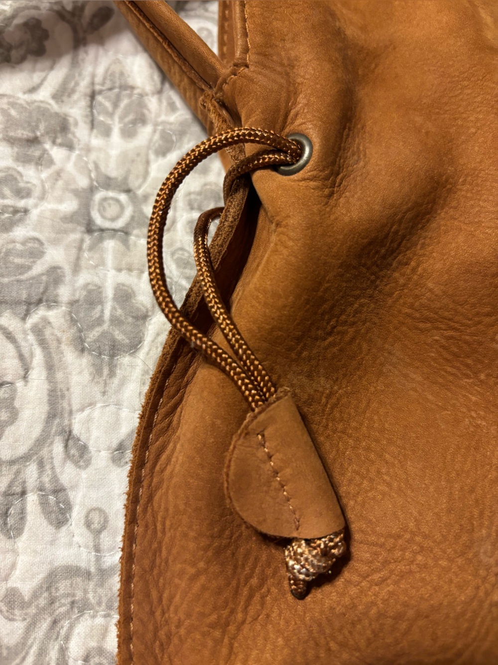 HOBO Cognac Leather Bucket Shoulder Bag - Picture 7 of 8